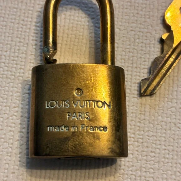 Brass Louis Vuitton Pad Lock and Key Set Purse Charm No. 310 - Picture 3 of 3